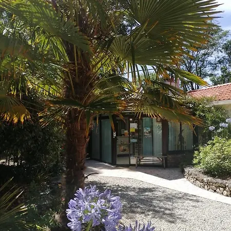 La Loire Fleurie Chalet Le Perrier
