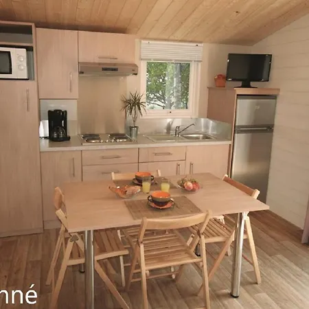 La Loire Fleurie Chalet Le Perrier