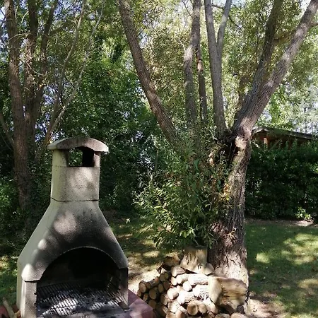 La Loire Fleurie Chalet *