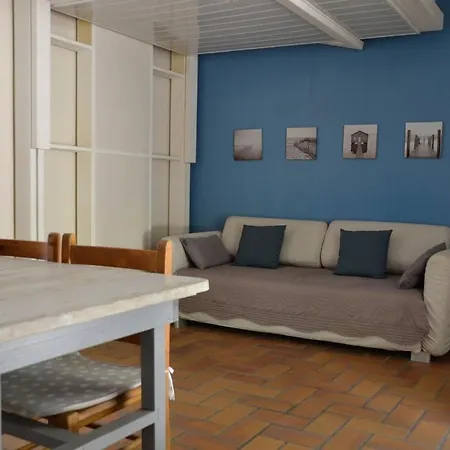 La Loire Fleurie Chalet Le Perrier